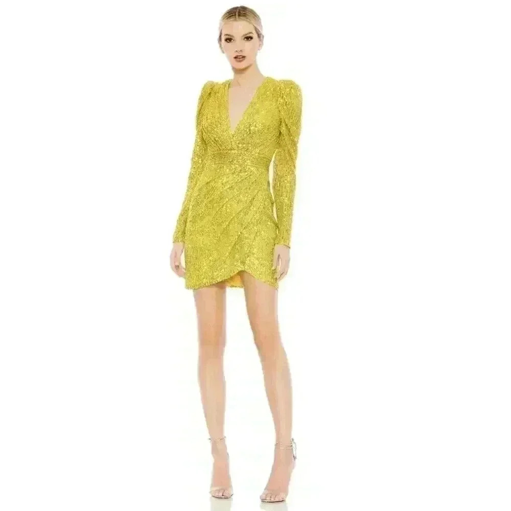 MAC DUGGAL MINI DRESS Size 6 SEQUINED SHOULDER PAD COCKTAIL YELLOW 26944 V Neck